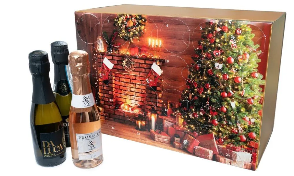 prosecco advent calendar with christmas tree and fireplace design