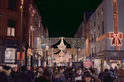 New Government guidance advises shoppers to do a lateral flow test before hitting the high street