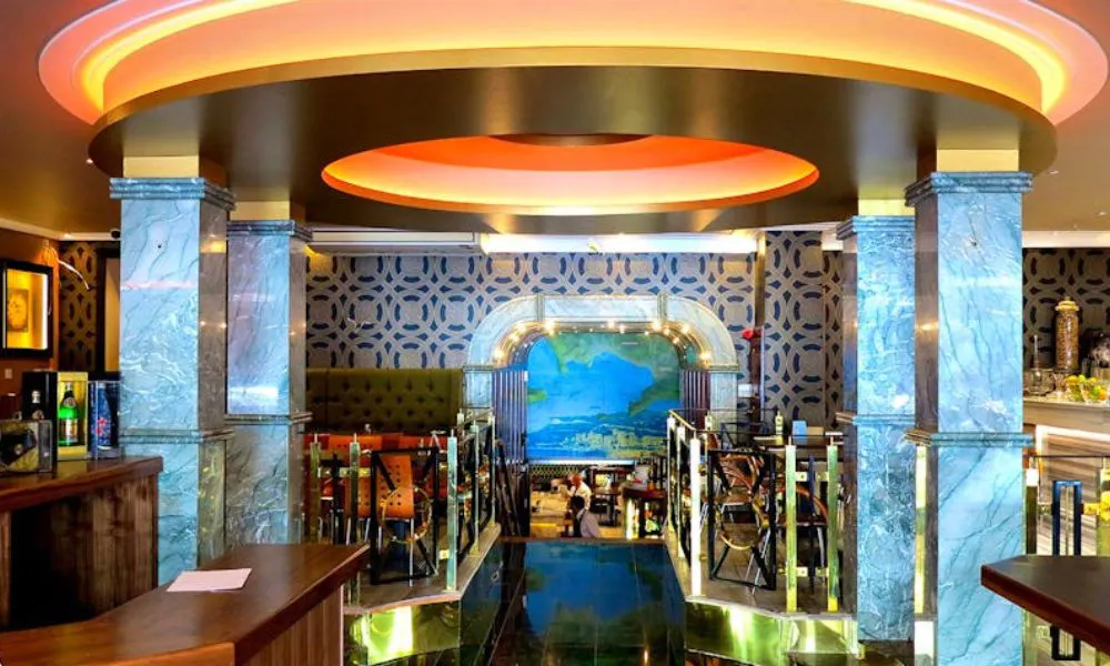 oro inside entrance view
