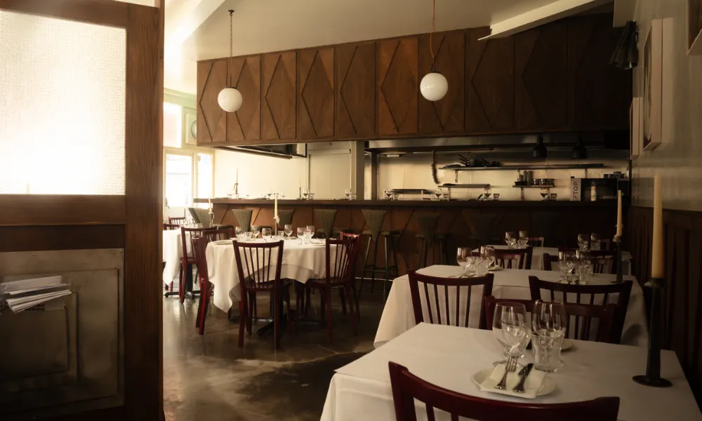 bistro freddie dining room