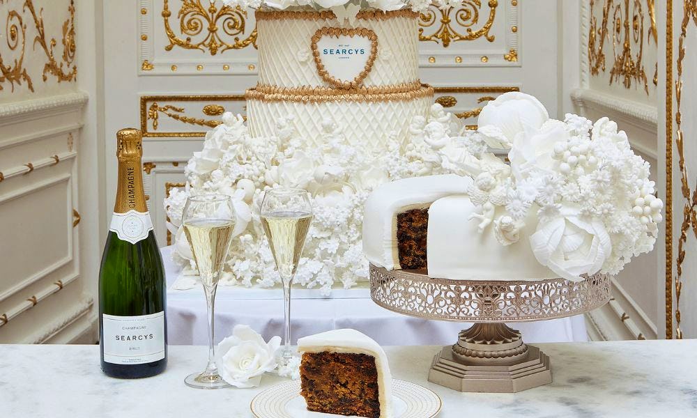 Elizabeth's Cake Emporium Commissioned to Recreate Royal Wedding Cake. | 5  STAR WEDDING BLOG