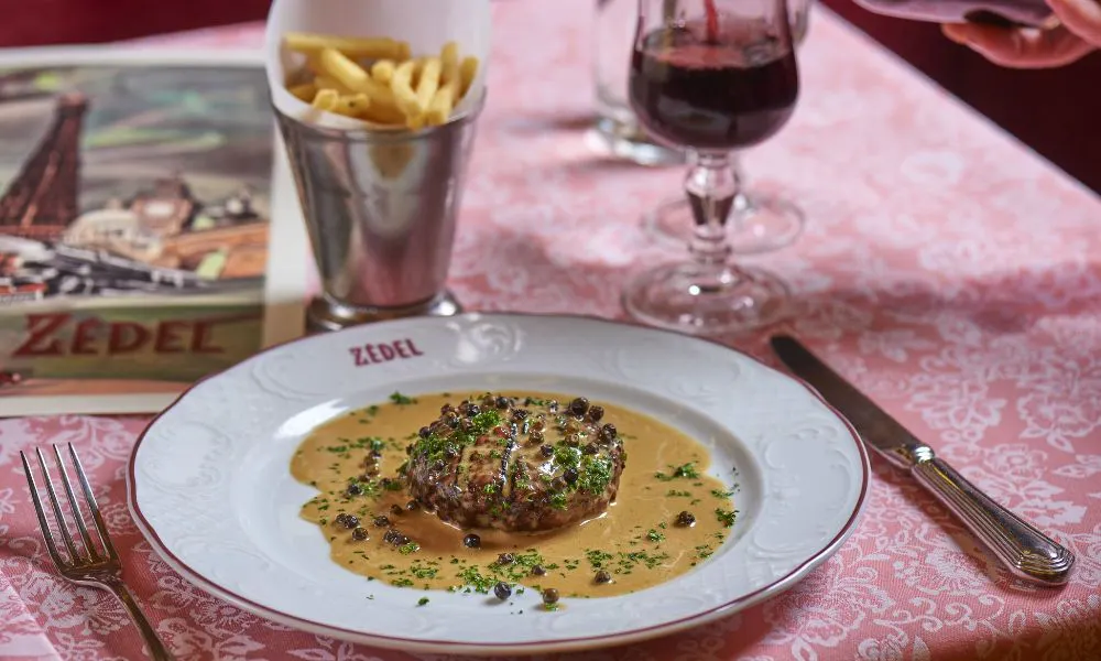 Steak with peppercorn sauce