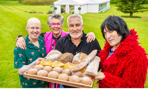Dawn French and Jennifer Saunders revealed as fan-favourites to host Great British Bake Off