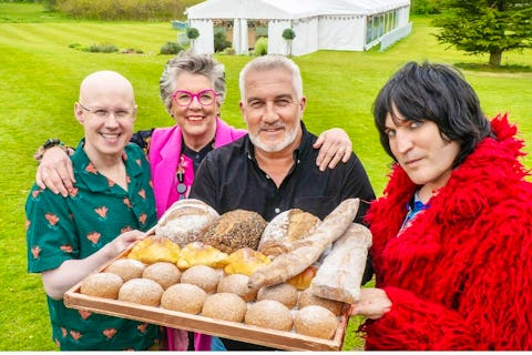 Dawn French and Jennifer Saunders revealed as fan-favourites to host Great British Bake Off
