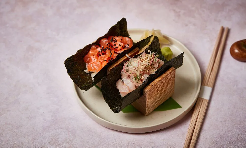 sushi at SUMI