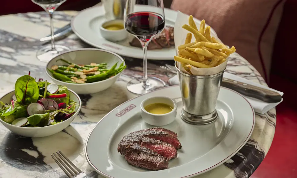 Steak and chips with salad