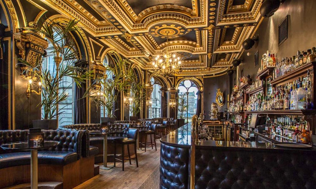 Romantic restaurants in Edinburgh: 9 spots for the perfect date