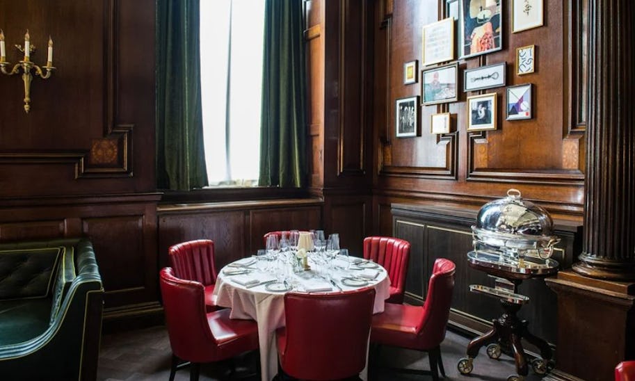 Historic London restaurant Simpson’s in the Strand set to auction off its iconic items