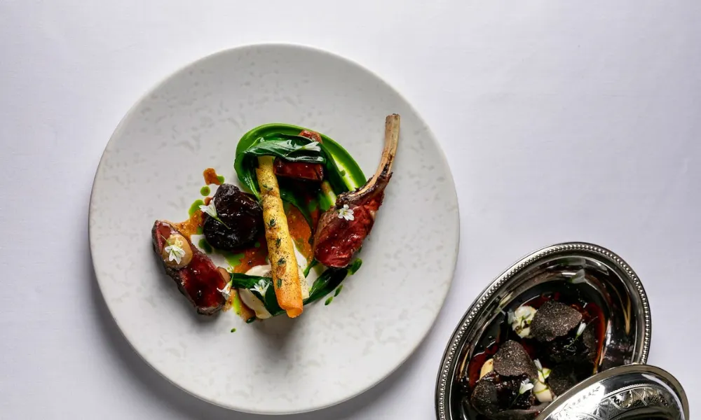 tasting menu at the ledbury