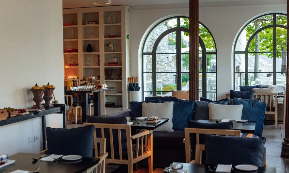 restaurant