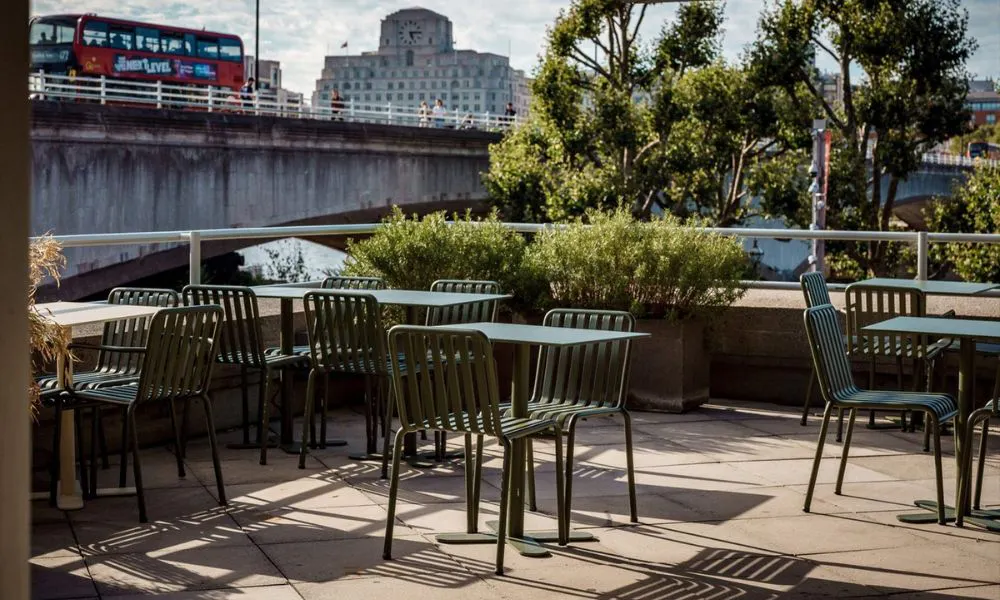 Alfresco terrace looking over the thames