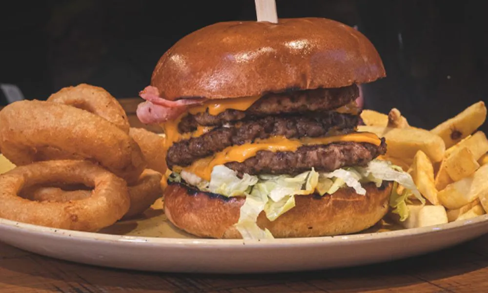 Burger, chips and onion rings