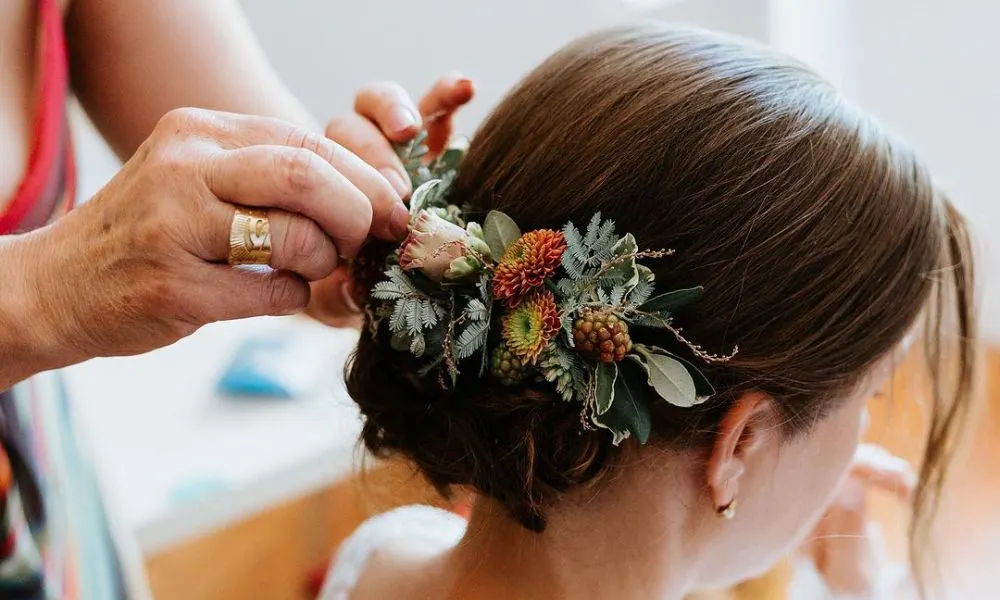 dried flower hair piece