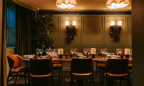 How to plan a private dinner: A complete guide to hosting a memorable event