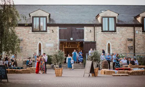 Best wedding venues in Oxfordshire: Charming venues in the English countryside