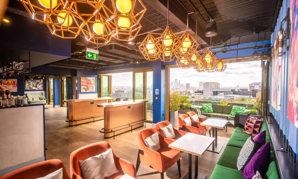 Pocketsquare bar in east london