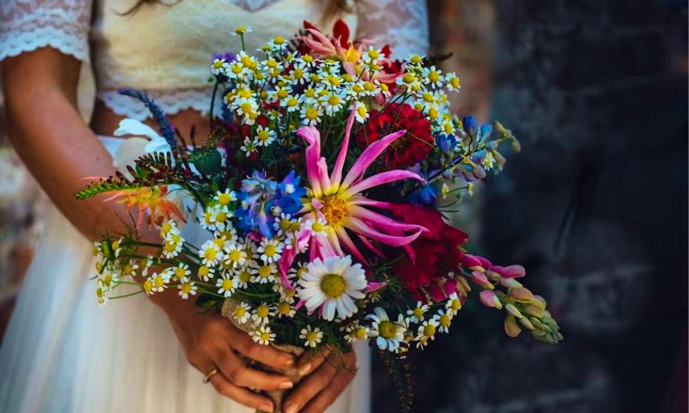 Wedding flowers by season: A month by month guide