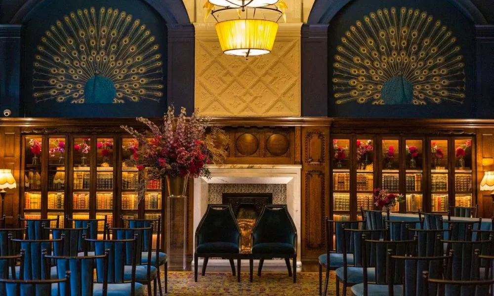 Striking blue and gold interiors at L'oscar