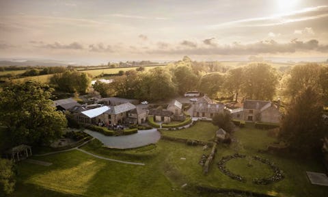 How to plan a weekend wedding (with example three-day itinerary)