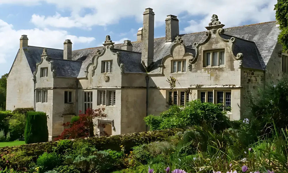 manor house wedding venue in cornwall