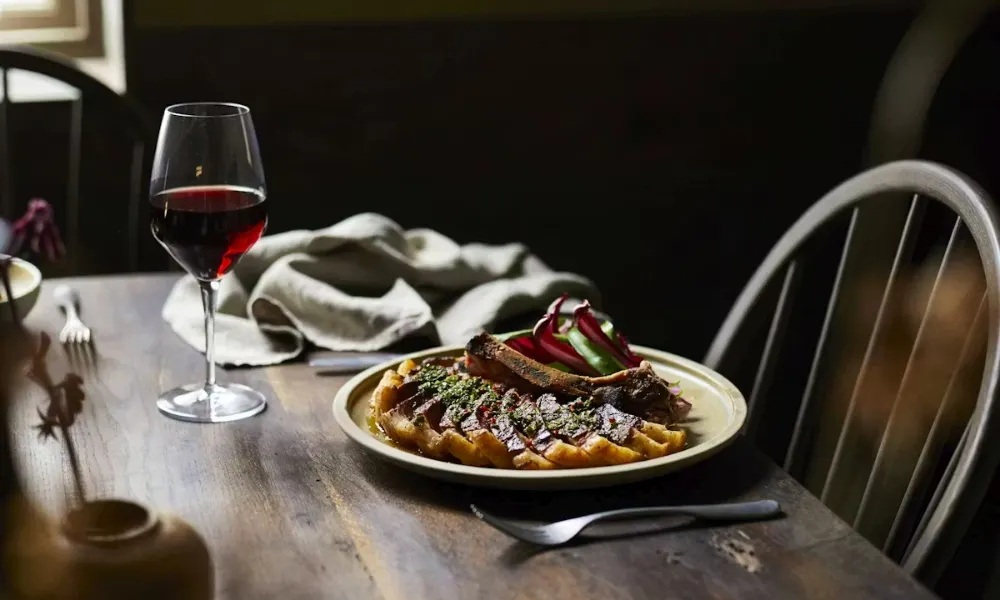 steak with red wine at penny bun
