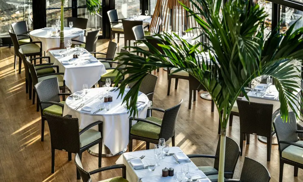 a bright, elegant restaurant dining room