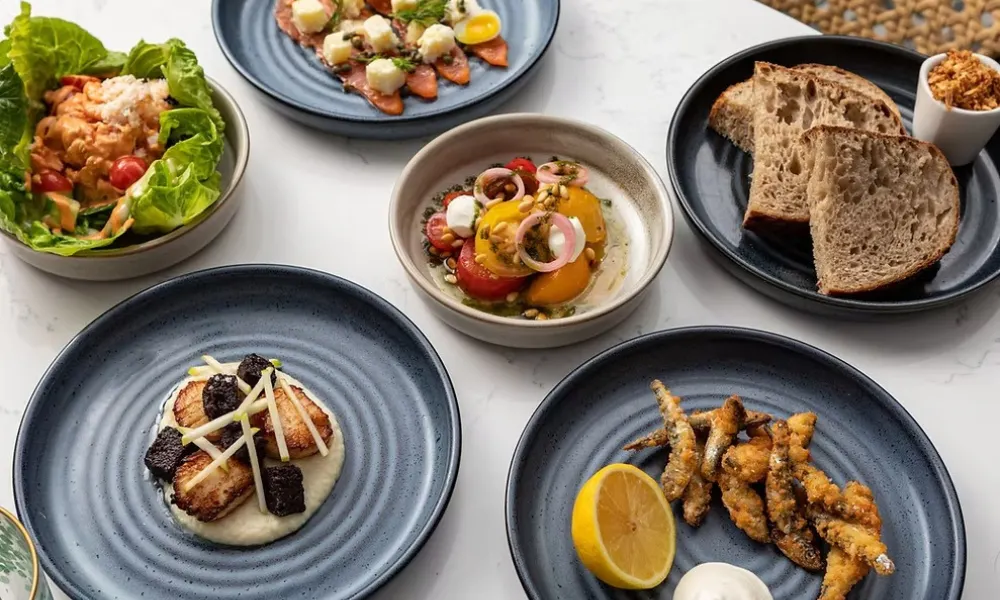 Sharing plates at Ralph and Finns