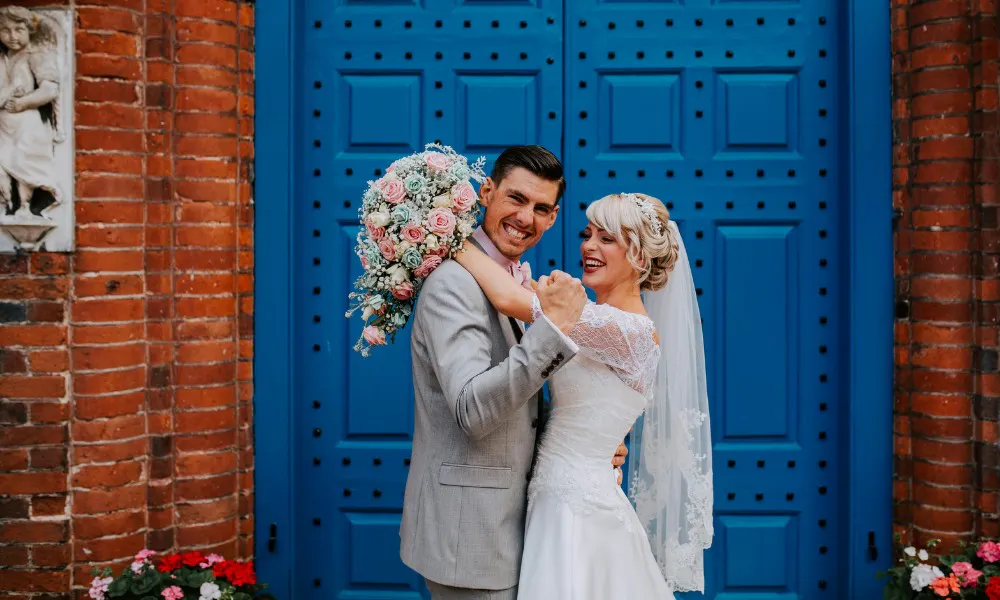 Couple at Gosfield Hall