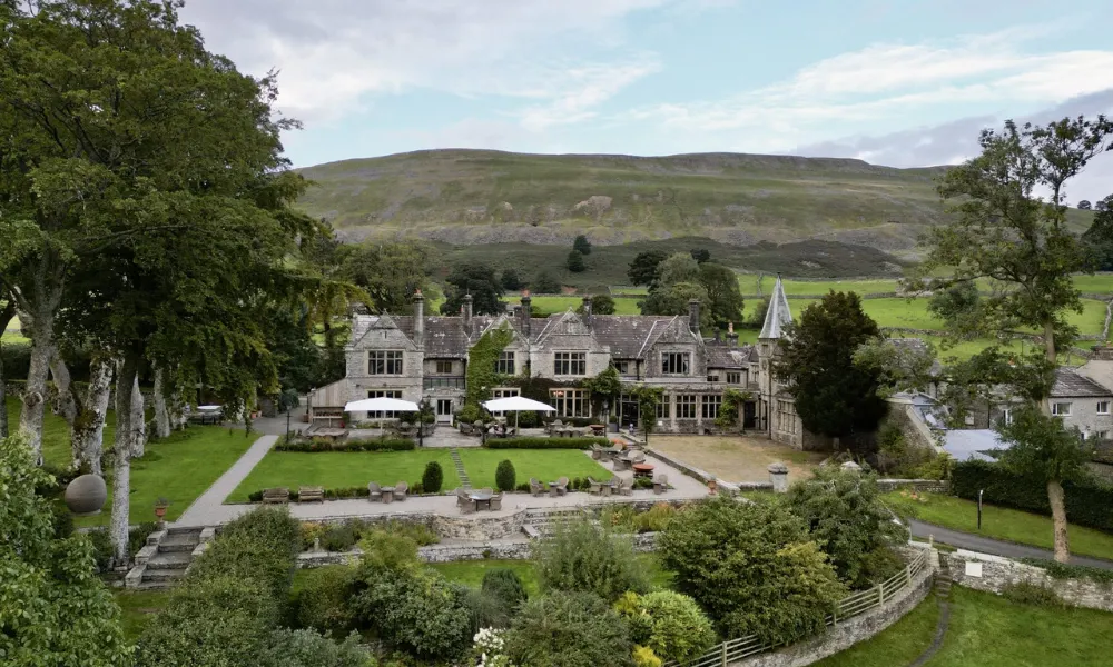 simonstone hall and grounds