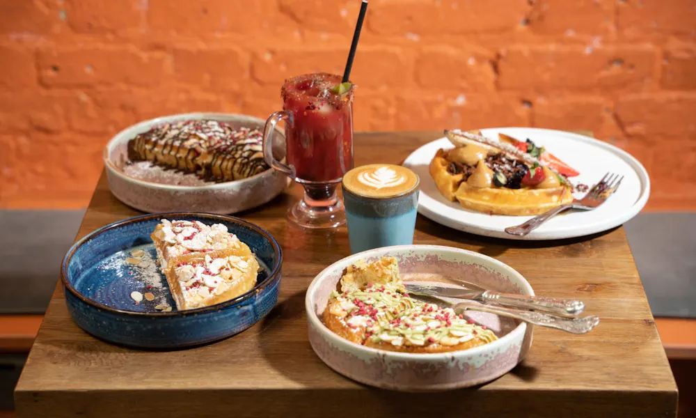 waffles and drinks at utter waffle