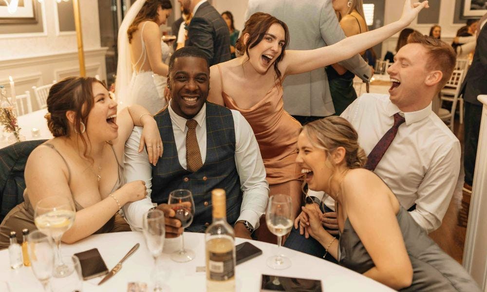 21 fun and unique ways to entertain your wedding guests