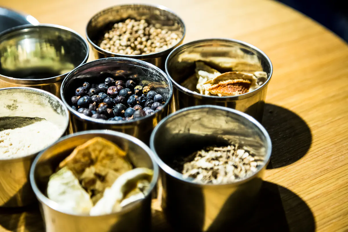Gin botanicals