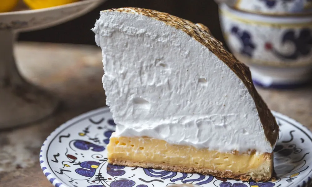 Lemon Meringue Pie with lots of meringue