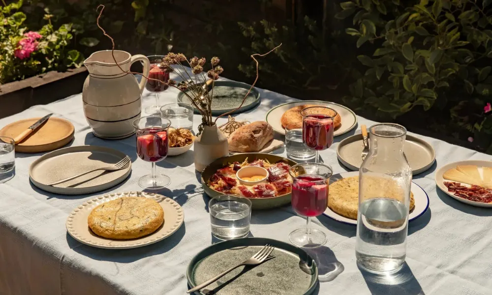 spanish tortilla brunch with glasses of tinto verano