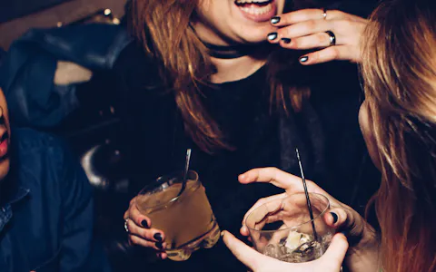 Valentine’s Day: where to celebrate with your group of single mates