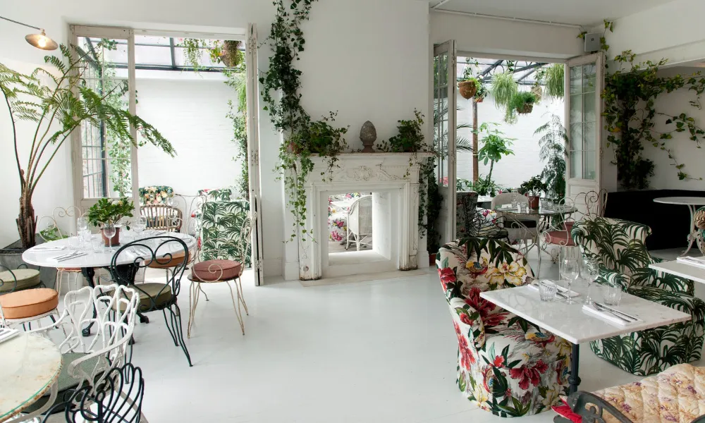 interiors at bourne and hollingsworth