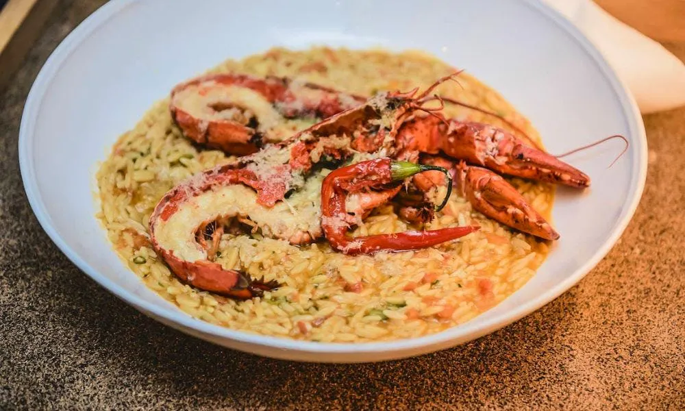 Meraki lobster giouvetsi