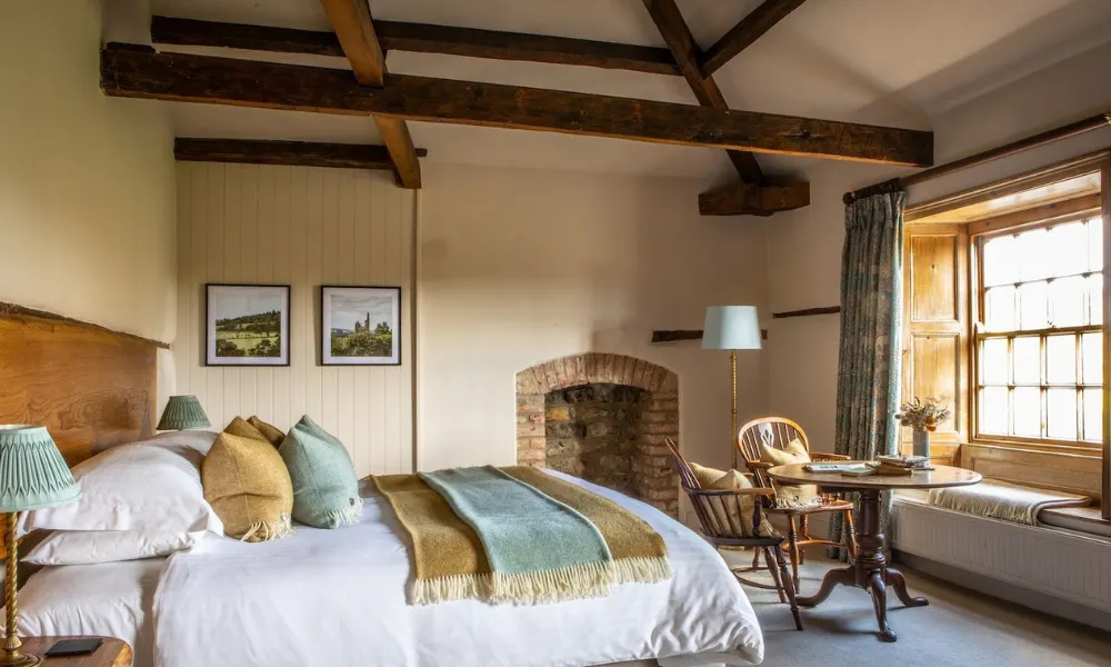 bedroom at the abbey inn byland