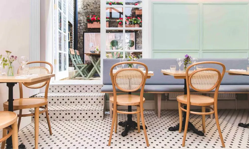 cosy cafe interiors