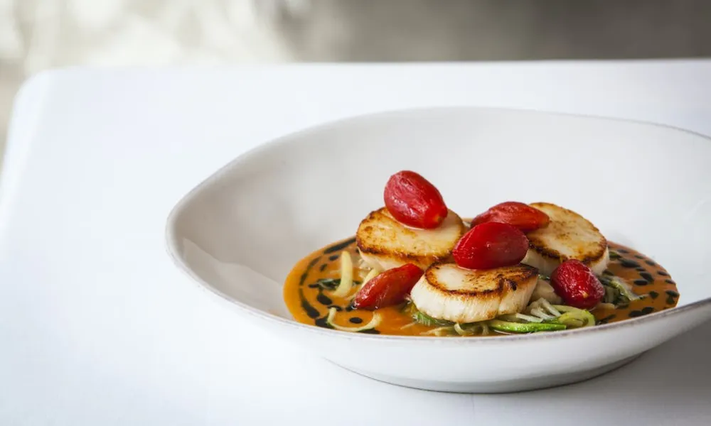 pan fried scallops with tomatoes