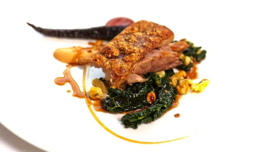 classic plating at la trompette