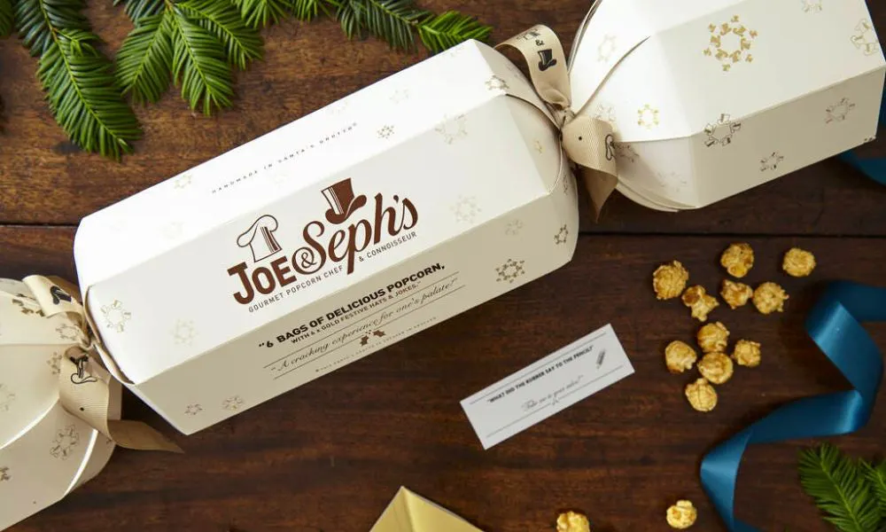 Popcorn christmas cracker