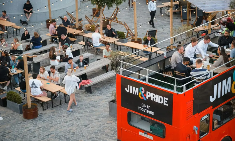 bus bar seating and normal tables