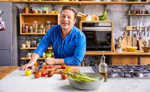 Jamie Oliver admits to using iPad to “hypnotise” his son into eating