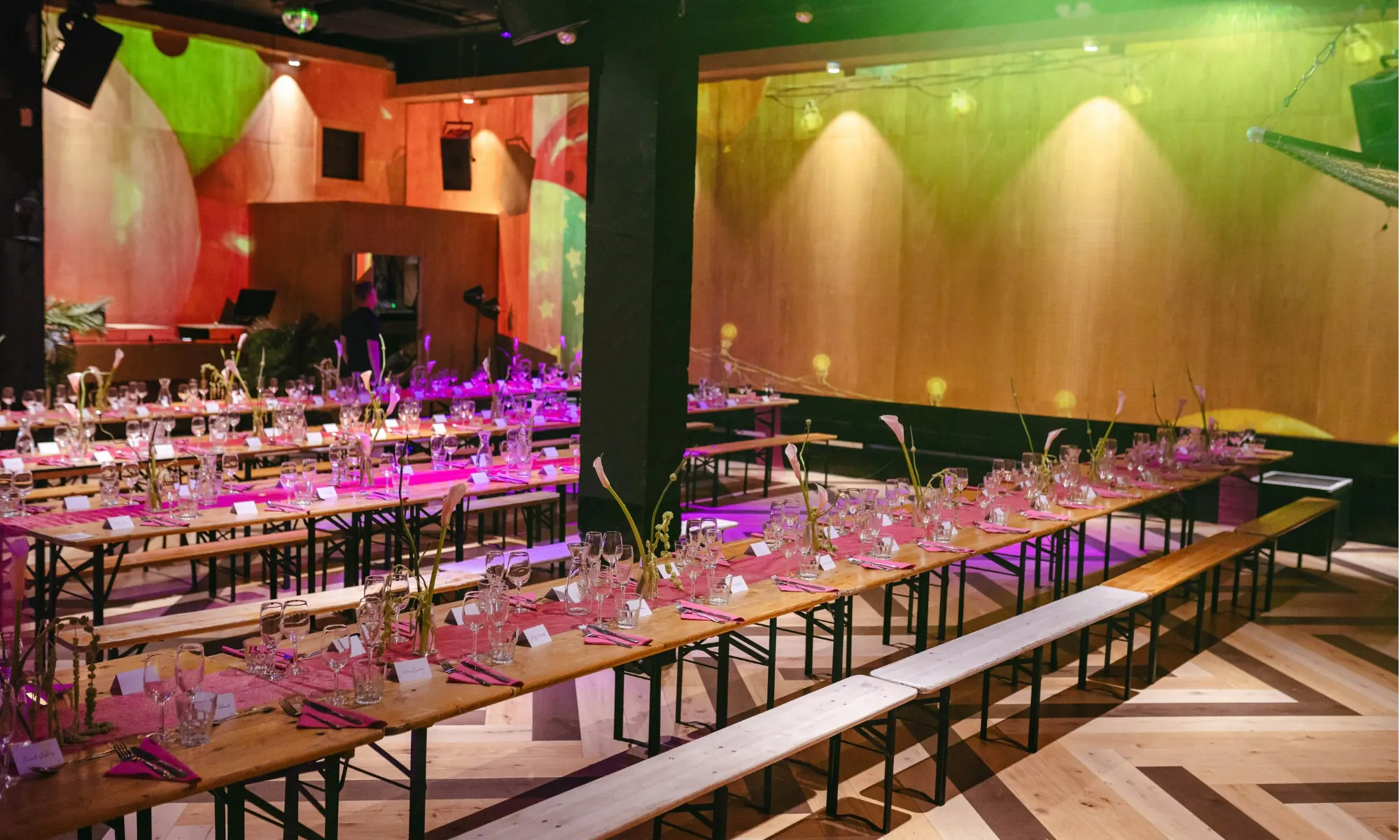 Large capacity wedding venue with benches
