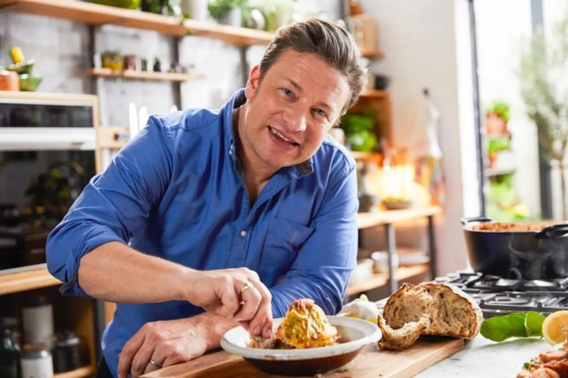 Jamie Oliver wants to ban vending machines in the workplace