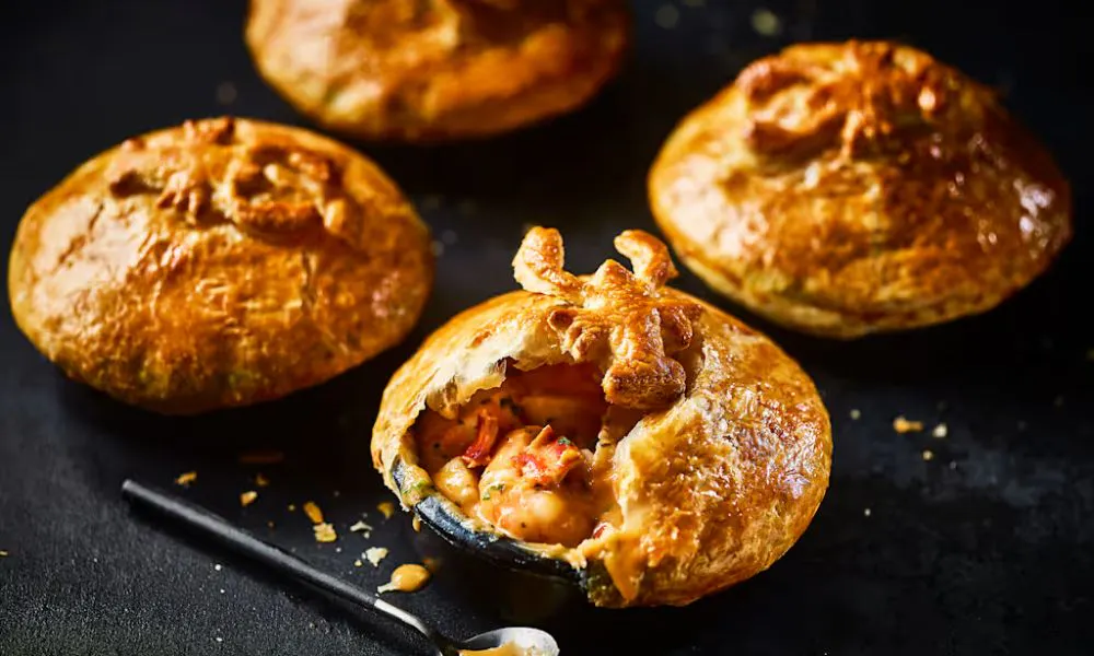 Lobster, prawn and scallop thermidor en croutes
