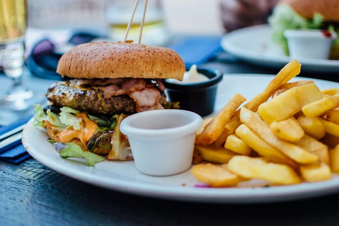 What are the Tier 2 rules for dining out in London?