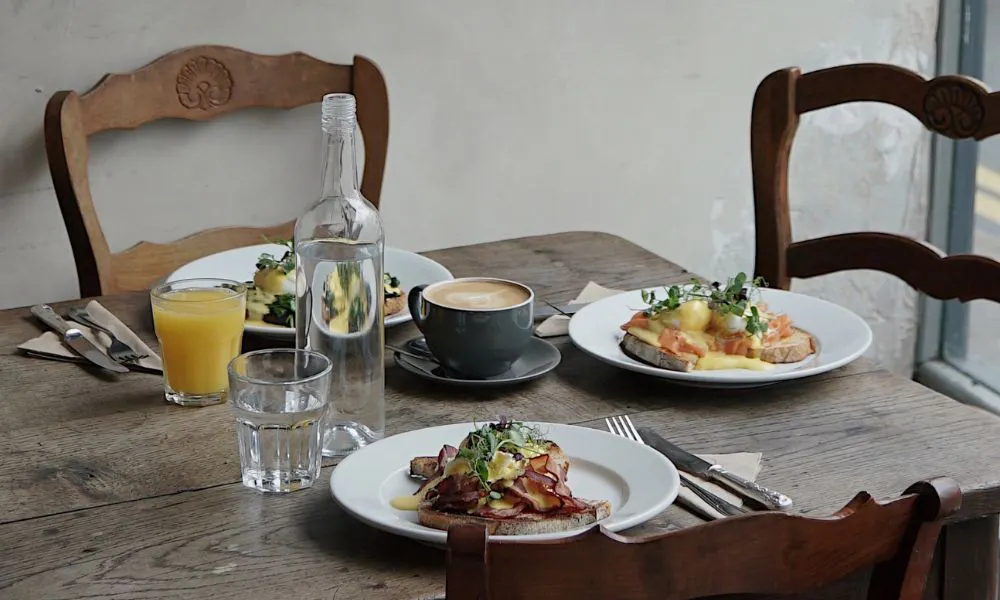 brunch table at cafe rust