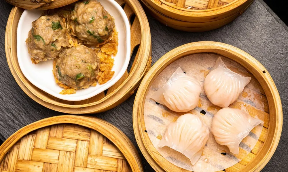 dim sum at bright courtyard